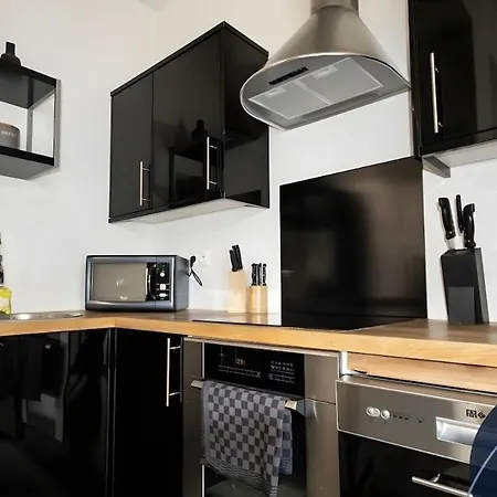 Apartment La Terrasse, Proche Des Places 2